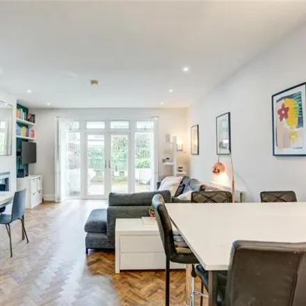 Image 1 - The Upper Drive, Hove, BN3 6GU, United Kingdom - Townhouse for sale