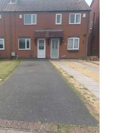 Rent this 2 bed townhouse on Millhouse Lane in Saughall Massie, CH46 6HU