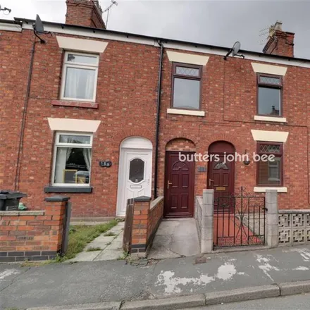 Rent this 3 bed townhouse on Top Ten Bingo in 126 Dingle Lane, Winsford