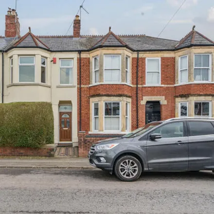 Image 1 - Heol Don, Cardiff, CF14 2AT, United Kingdom - Townhouse for sale