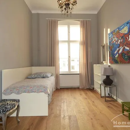 Rent this 5 bed apartment on BA-0601-8 / BA-0600-1 in Knesebeckstraße, 10623 Berlin