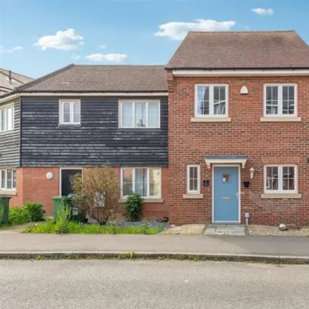 Buy this 3 bed townhouse on 54 Pluto Way in Aylesbury, HP19 9BH