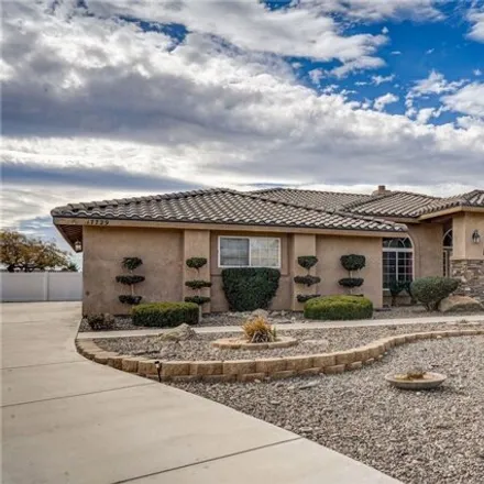 Image 4 - 17701 Tude Court, Apple Valley, CA 92307, USA - House for sale