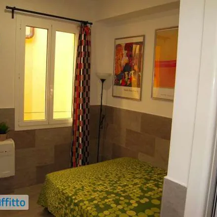 Image 4 - Sauro, Via Nazario Sauro, 40100 Bologna BO, Italy - Apartment for rent