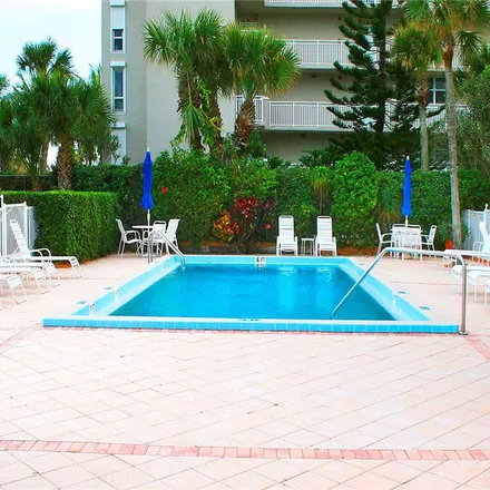 Rent this 2 bed apartment on Caribbean Court Boutique Hotel in Ocean Drive, Riomar