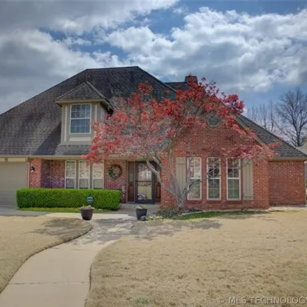 Buy this 4 bed house on 5318 East 86th Street in Tulsa, OK 74137