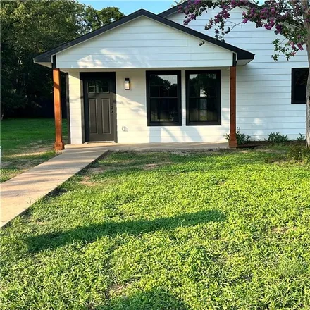 Buy this 2 bed house on 1324 Cherry Street in Waco, TX 76704