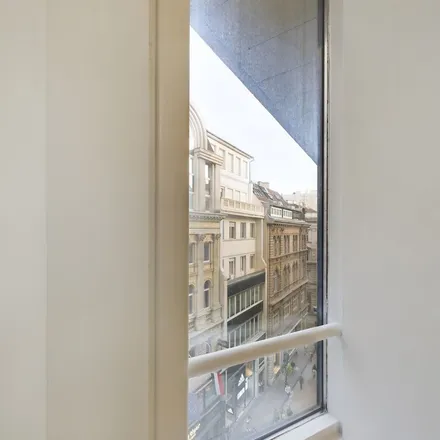 Image 4 - Budapest, Váci utca 16, 1052, Hungary - Apartment for rent