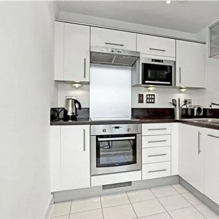 Image 3 - Aragon Court, 8 Hotspur Street, London, SE11 6BX, United Kingdom - Apartment for sale