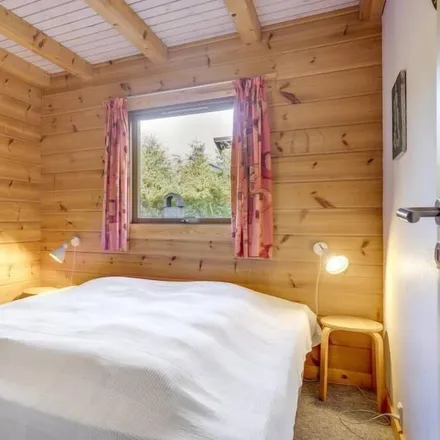 Rent this 5 bed house on Væggerløse in Stationsvej, 4873 Væggerløse
