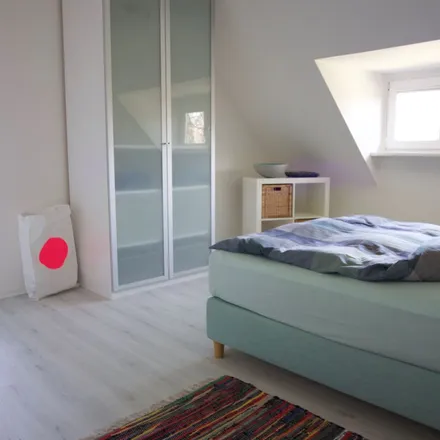 Rent this 3 bed apartment on Hummelsbütteler Landstraße 121 in 22339 Hamburg, Germany