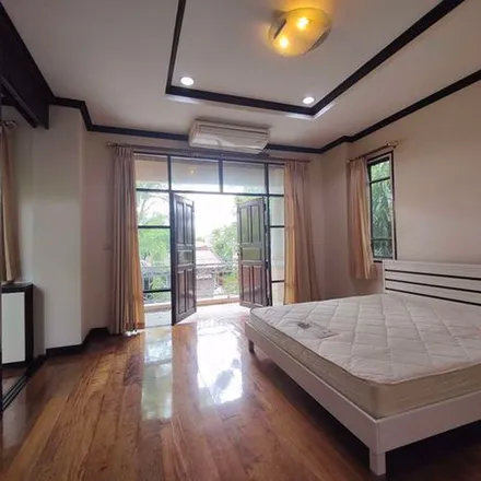 Image 9 - Cascade, Soi Ekkamai 10, Vadhana District, Bangkok 10110, Thailand - Apartment for rent