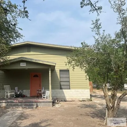 Buy this 3 bed house on 1337 South 1st Street in Harlingen, TX 78550