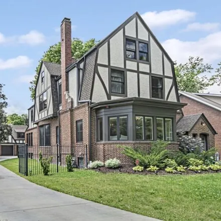 Buy this 6 bed house on 600 Lathrop Avenue in River Forest, Cook County
