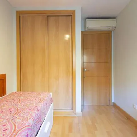 Rent this 2 bed apartment on Calle Lugo in 28334 Pozuelo de Alarcón, Spain