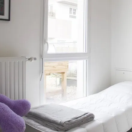 Rent this 2 bed apartment on 93400 Saint-Ouen-sur-Seine
