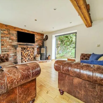 Image 3 - April House, Station Road, Uckinghall, GL20 6EY, United Kingdom - House for sale