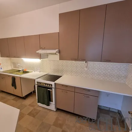 Rent this 3 bed apartment on Route du Particulier in 78100 Saint-Germain-en-Laye, France