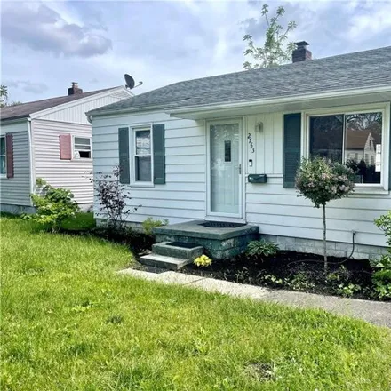 Buy this 3 bed house on 2775 Eldora Drive in Ferndale, Toledo