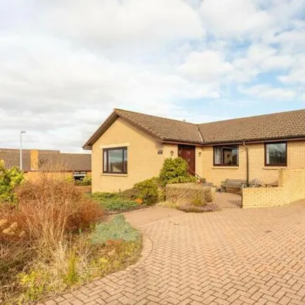 Buy this 3 bed house on Westfield Loan in Forfar, DD8 1JN