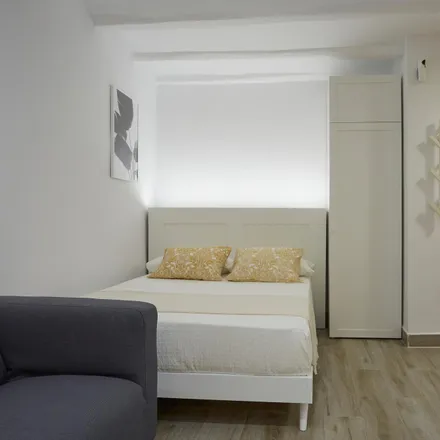 Image 4 - Carrer de la Riera Alta, 24, 08001 Barcelona, Spain - Apartment for rent
