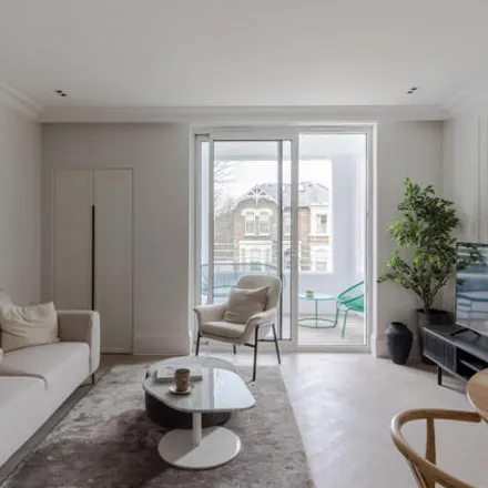 Image 4 - Rosemont Road, London, W3 9AX, United Kingdom - Apartment for sale