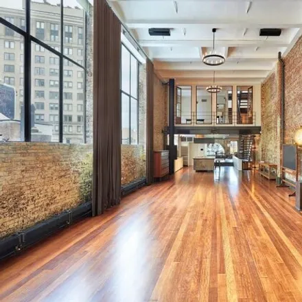 Image 3 - 214 Lafayette St, New York, 10012 - Townhouse for sale
