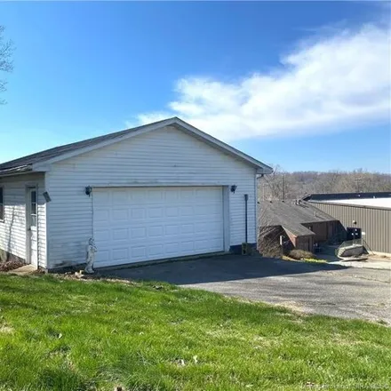 Image 2 - 335 Summit St, Corydon, Indiana, 47112 - House for sale