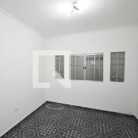 Rent this 2 bed house on Rua do Imperador 535 in Vila Isolina Mazzei, São Paulo - SP