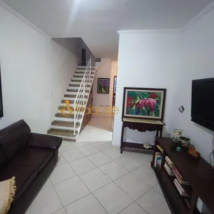 Buy this 3 bed house on Rua João Baptista Passos in Galega, Pindamonhangaba - SP