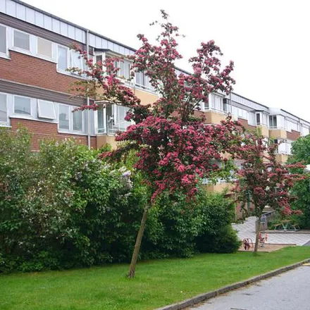Rent this 5 bed apartment on Turkosgatan in 426 50 Gothenburg, Sweden