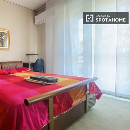 Rent this 4 bed room on Beato Te in Via Sant'Anatalone 16, 20147 Milan MI