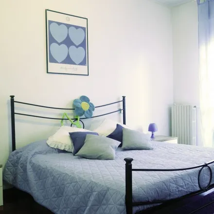 Rent this 2 bed apartment on Ambulatorio Veterinario Dr.ssa Marinelli in Via Mohandas Karamchand Gandhi, 29