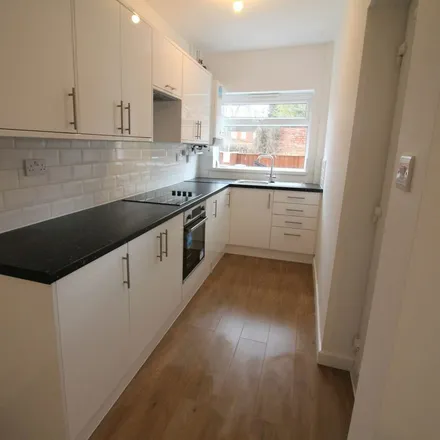 Image 5 - 73 Wilford Crescent West, Nottingham, NG2 2FT, United Kingdom - Townhouse for rent