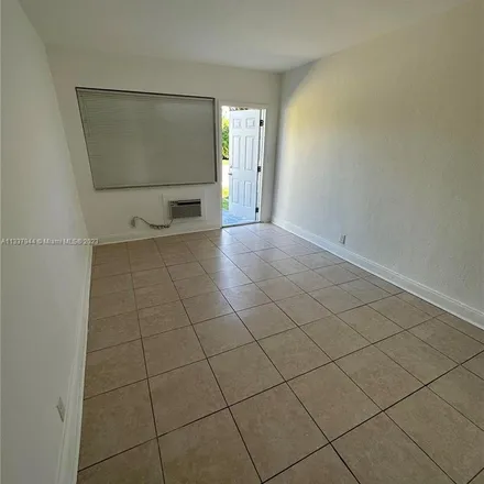 Image 4 - 1286 Northeast 109th Street, Courtly Manor, Miami-Dade County, FL 33161, USA - Apartment for rent