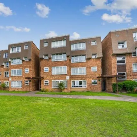 Image 1 - Stourton Avenue, London, TW13 6LD, United Kingdom - Apartment for sale