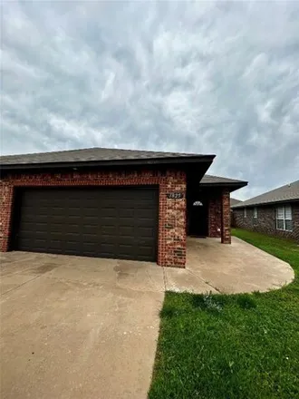 Rent this 3 bed house on 1803 Post Oak Road in El Reno, OK 73036