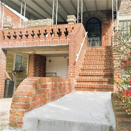 Image 4 - 2245 East 27th Street, New York, NY 11229, USA - Duplex for sale