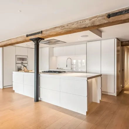 Rent this 3 bed apartment on Orient Wharf in 70 Wapping High Street, London