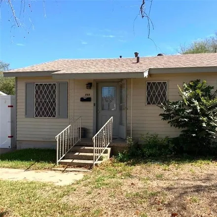 Buy this 3 bed house on 808 South 2nd Street in Killeen, TX 76541