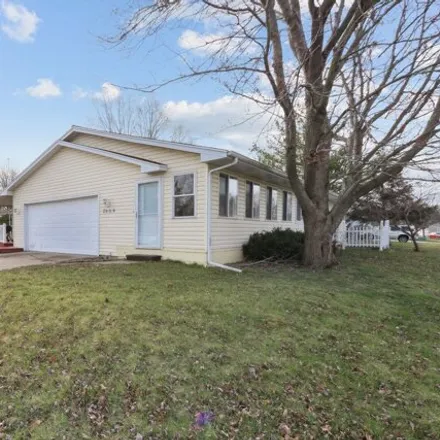 Buy this 3 bed house on Clayton & Irvine in Clayton Boulevard, Champaign