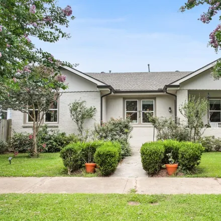 Buy this 3 bed house on 214 Nashville Avenue in New Orleans, LA 70115
