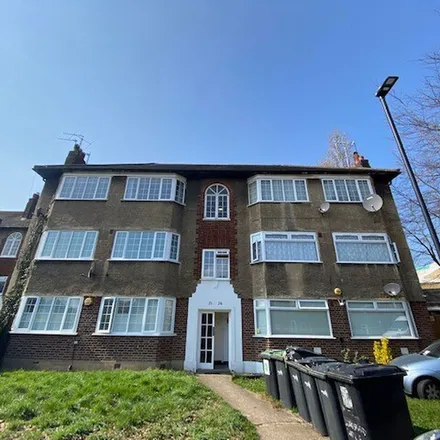 Image 3 - 71 Southbury Road, London, EN1 1SA, United Kingdom - Apartment for rent