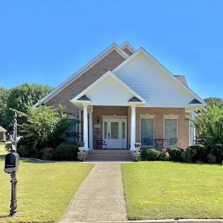 Buy this 4 bed house on 120 Brookeridge Drive in Russellville, AL 35654