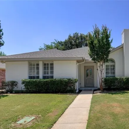 Buy this 2 bed house on 2414 Garden Park Court in Arlington, TX 76013
