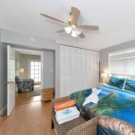 Rent this 1 bed house on Siesta Key in FL, 34242