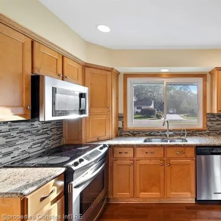 Image 5 - 7234 Stonebrook Road, West Bloomfield Township, MI 48322, USA - House for rent