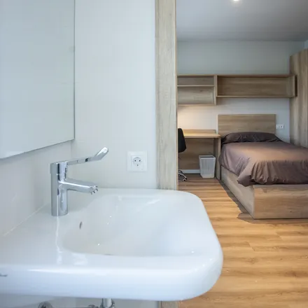 Rent this 1 bed room on Monasterio de Femeninas in Avenida Jesus Galindez, 48004 Bilbao