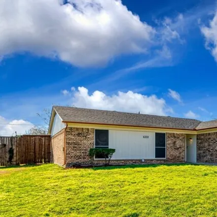 Buy this 3 bed house on 6340 Cascade Circle in Watauga, TX 76148