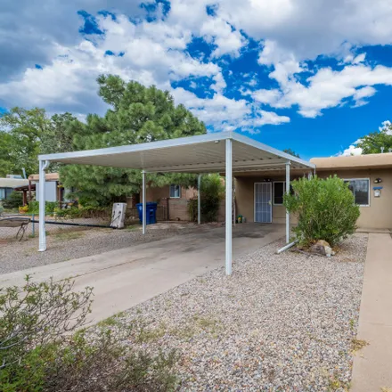 Buy this 3 bed house on 2514 Valencia Drive Northeast in Albuquerque, NM 87110